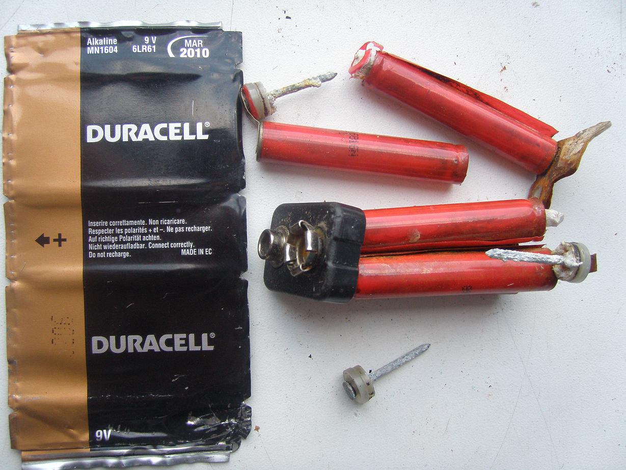 Батарейки  DURACELL made in EC взрывоопасны!